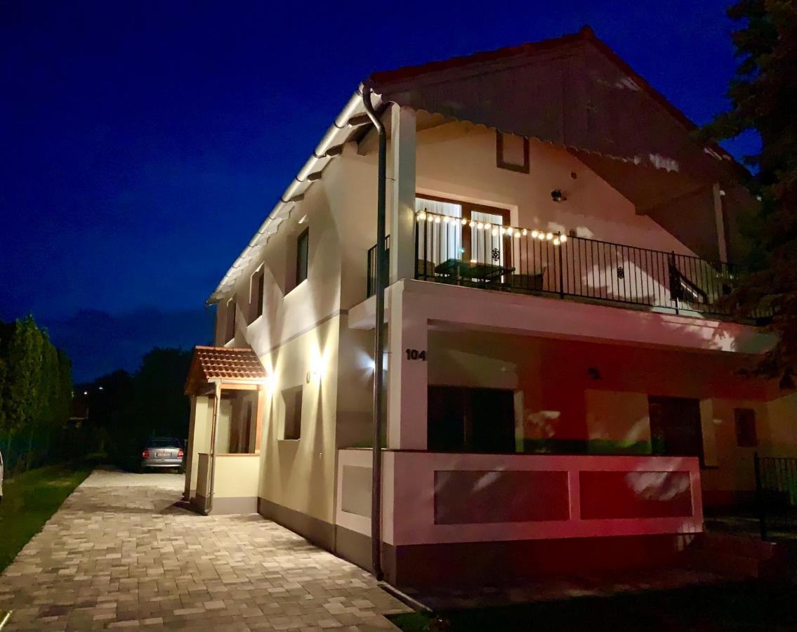 Pine&Chill2 Apartments Balatonalmádi Εξωτερικό φωτογραφία
